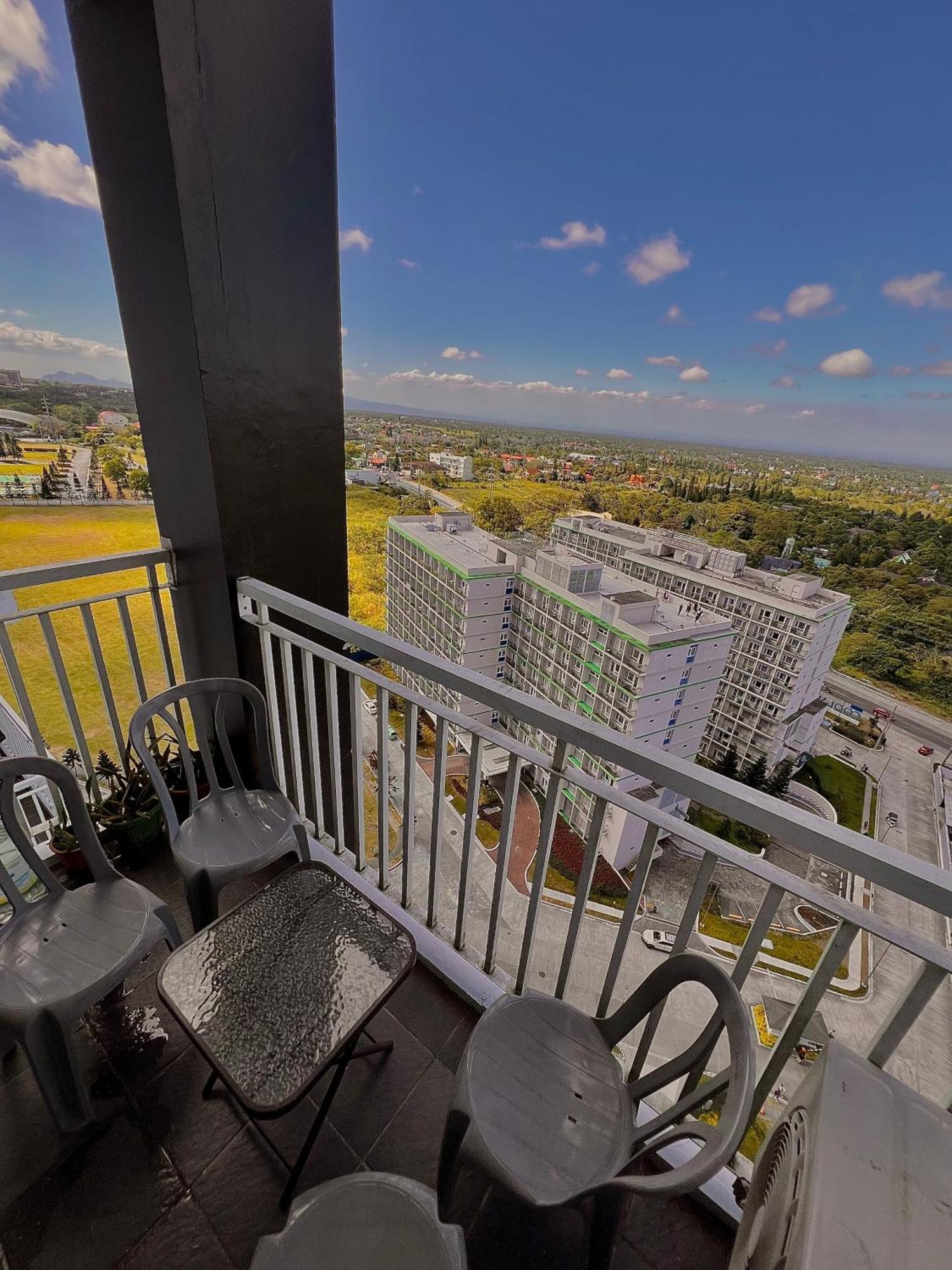 The Pallet House, Wind Residences Tagaytay Tagaytay City Eksteriør billede